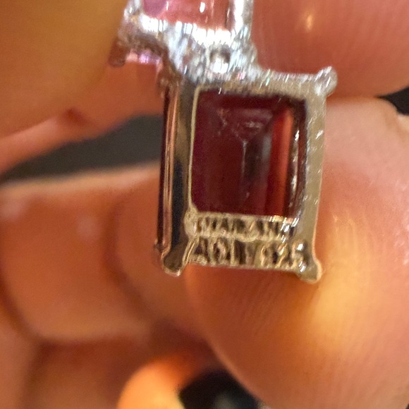 Elegant Silver and Purple Gemstone pendant - Picture 3 of 4